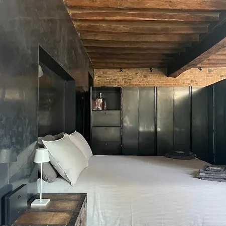 Ardesia Exclusive Apartament Apartment Parma
